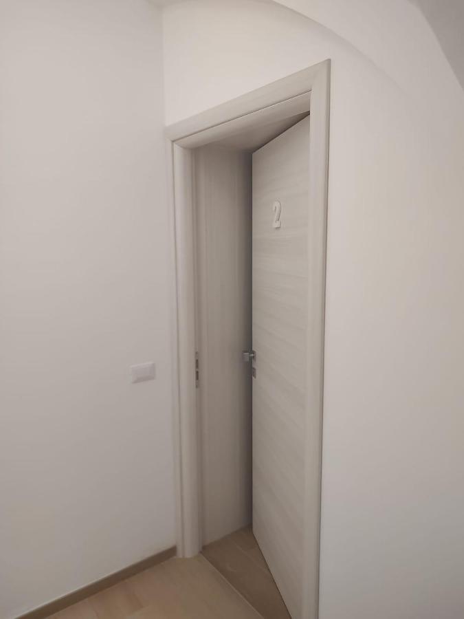 לינה וארוחת בוקר לוצ'רה La Casa Sull Arco מראה חיצוני תמונה